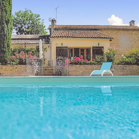 Awesome In With 5 Bedrooms, Private Swimming Pool And Heated Swimming Pool Souvigné